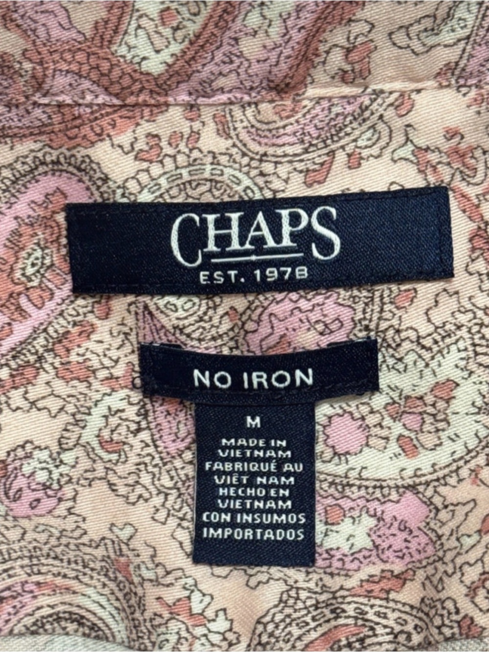 Chaps no iron pink and cream paisley button-down shirt. Size US M. - Picture 6 of 9